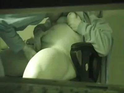 Morena de aparelho filmes de sexo gratis brasileirinhas é fodida enquanto o namorado assiste
