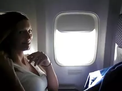 Loira peituda vídeo pornô de mulher brasileirinha com uma bunda redonda fodida no ponto de vista