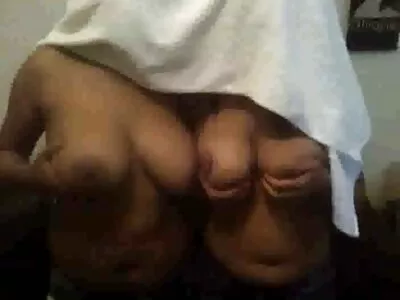 Anita Bellini leva uma surra de cuzão em um filme porno as brasileirinhas banco